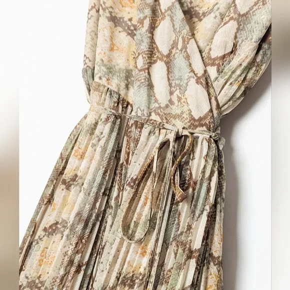 ❌SOLD ❌WILFRED Beaune Dress Pleated Wrap Midi Dress White Snake Print Small - Picture 8 of 11